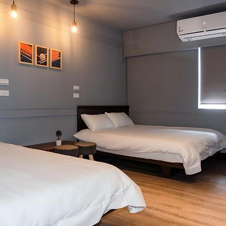 Mula Hostel Tainan Exterior foto