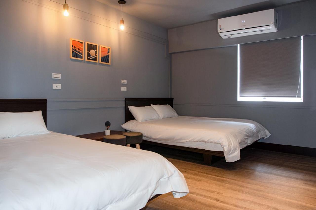 Mula Hostel Tainan Exterior foto